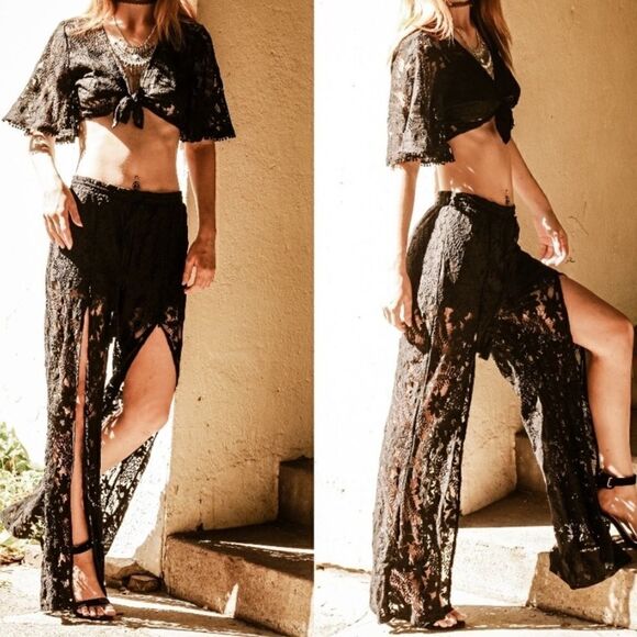 Lace Halter Top/Slit Leg Pants Set - Picture 4 of 16